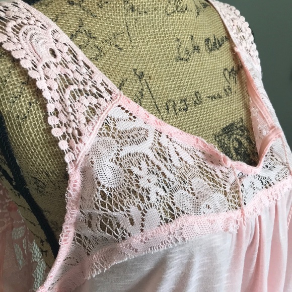 Almost Famous top pink baby doll style sleeveless racer back lace back Size 1X - Picture 2 of 4